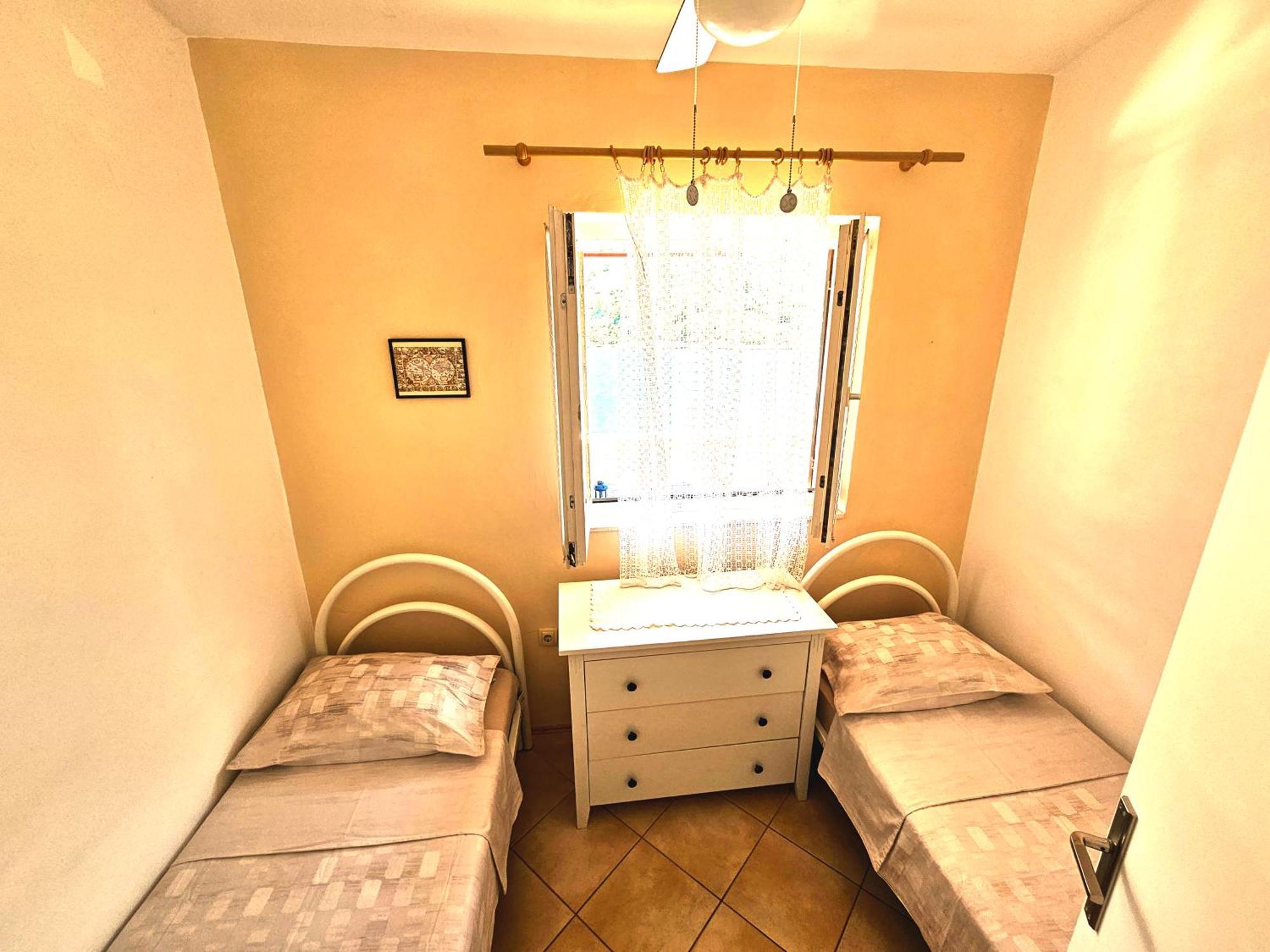 Apartments Carmen Vinišće מראה חיצוני תמונה