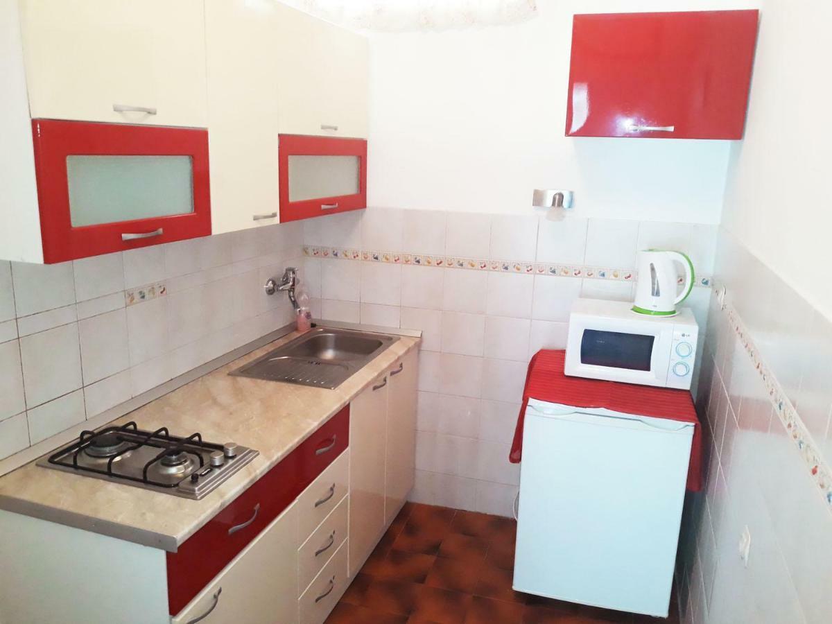 Apartments Carmen Vinišće מראה חיצוני תמונה